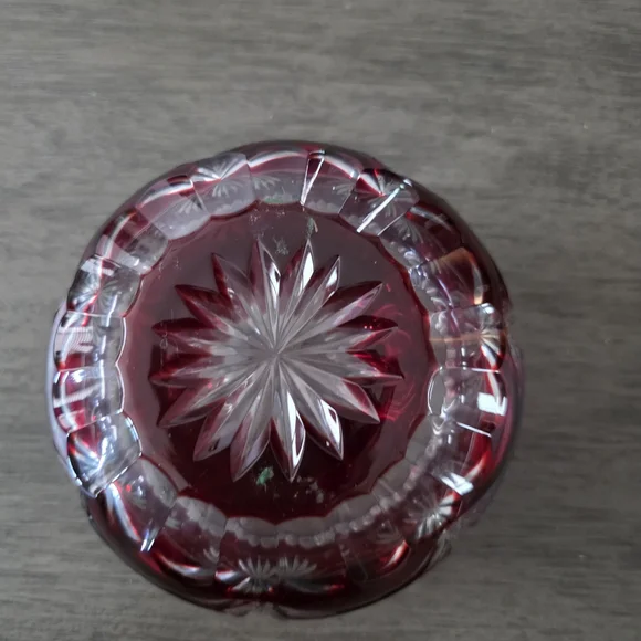 Bohemian Odessa Cranberry Red Cut to Clear Crystal Glass Rose Bowl Vase - Picture 4 of 4